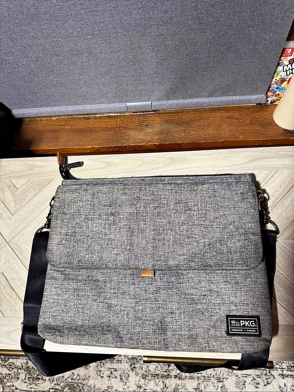 PKG Toronto Laptop Messenger Bag Gray & Black